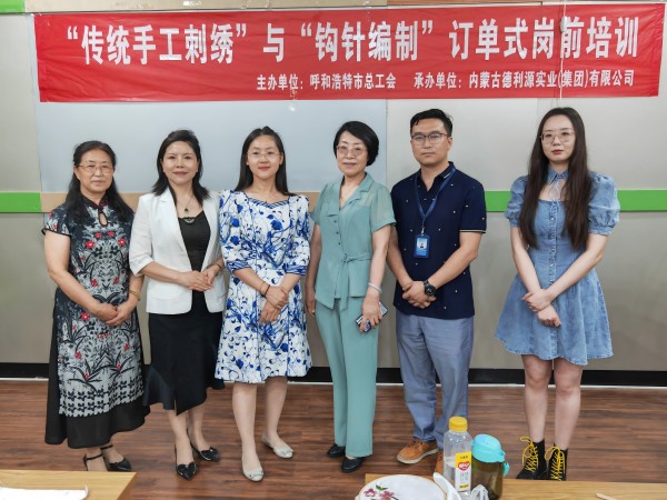 传统手工艺培训班结业啦！